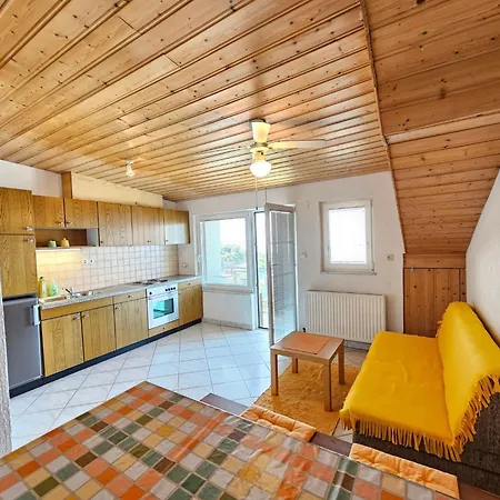 Apartment Fuer 3 Personen- 150m Vom Entfernt By Interhome *