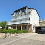 Fuer 3 Personen- 150m Vom Entfernt By Interhome *