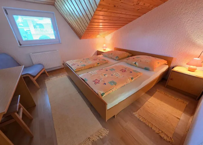 Fuer 3 Personen- 150m Vom Entfernt By Interhome